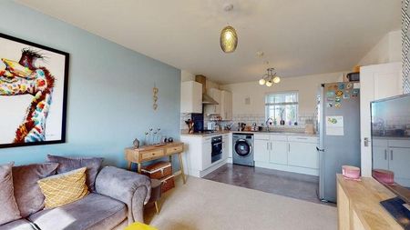 2 bedroom flat to rent - Photo 2