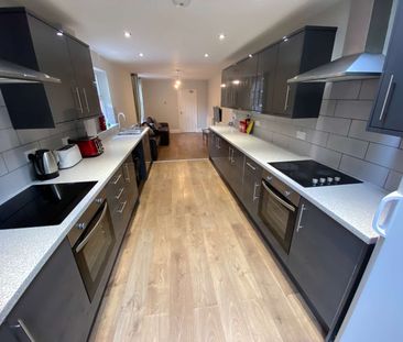 Student Property Room 3 - Photo 1