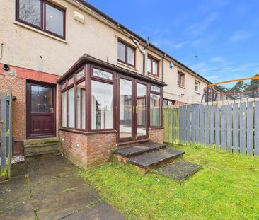 4 bedroom semi-detached house to rent - Photo 6
