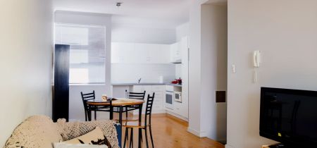 3 Bedroom Cypress St (1 bathroom + 1 ensuite) - Photo 2