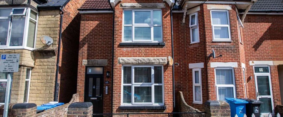 Kingston Road Room 4 - Photo 1