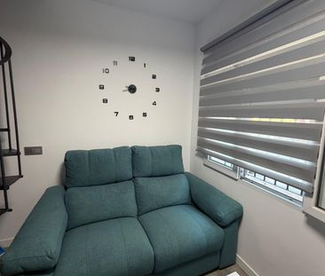 Casa en alquiler en Malaga - Photo 2