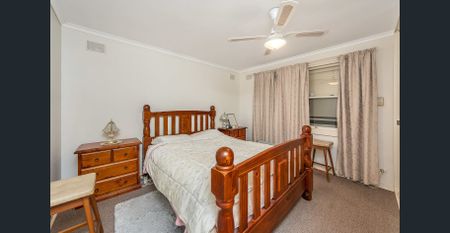 Well-located and spacious - Photo 3