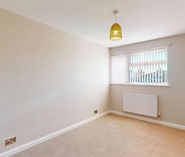 3 bedroom semi-detached house to rent - Photo 6