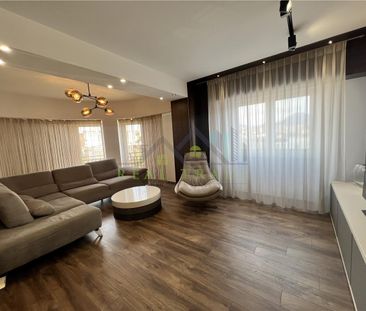 Apartament 4 camere decomandat intrare Racadau - Fotografie 1