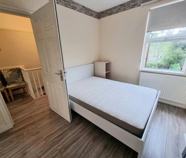 2 bedroom terraced house to rent - Photo 6