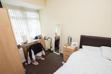 6 bedroom house to rent - Photo 4