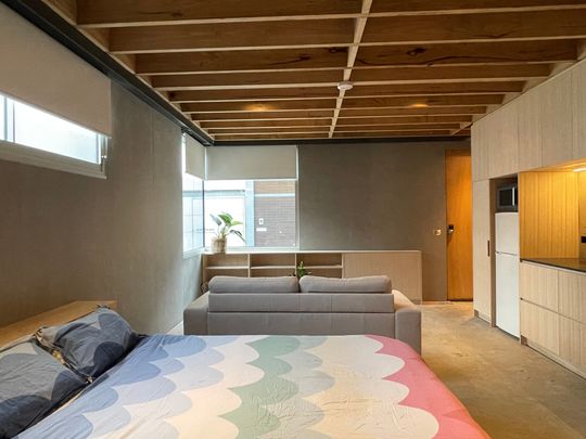 North Melbourne - Photo 1