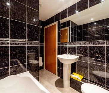 3 bedroom end of terrace house to rent - Photo 6