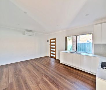 Well-Presented 2 Bedroom Granny Flat - Photo 2
