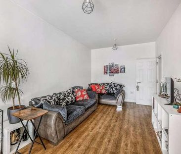 Lynton Road, London, W3 - Photo 4