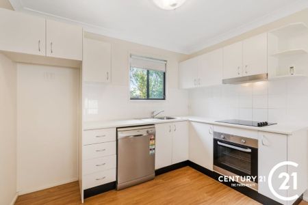 Ready to Move &excl; - Photo 2