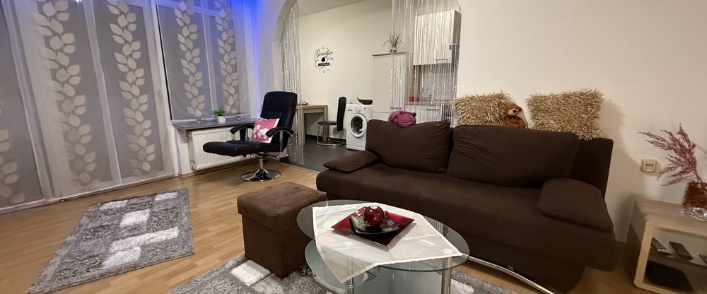 Vollmöblierte Wohnung mit Balkon und Stellplatz | ab 15.12. bezugsfertig zentrale Lage | ca. 55 m² - Foto 1