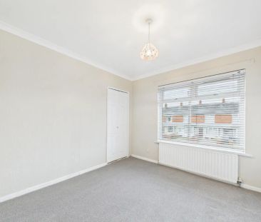 24 York Parade - Photo 3