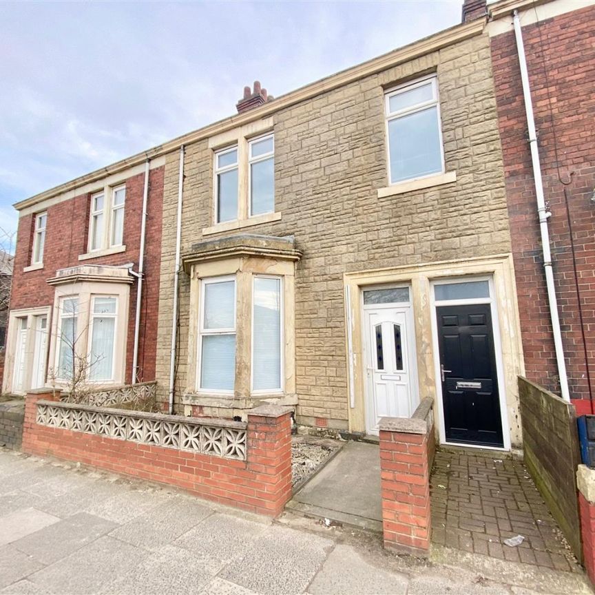 Victoria Road East, Hebburn - Photo 1