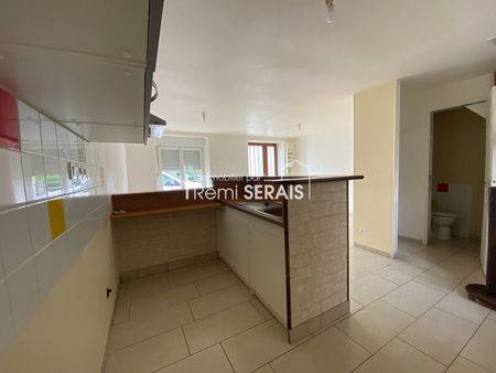 Location Maison 4 pièces 71m² - Photo 2