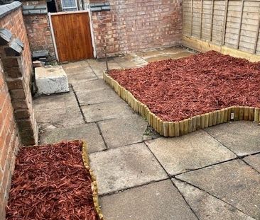 3 Bed Terraced House, Asfordby St, LE5 - Photo 2