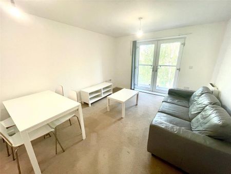2 bedroom flat to rent - Photo 2