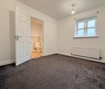 3 Bedroom Semi Detached To Let - Photo 5