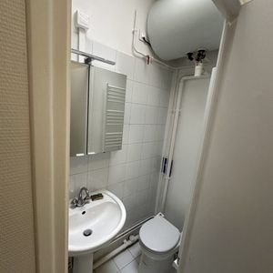 Grande chambre de service de 21m2, avenue Georges V - Photo 2