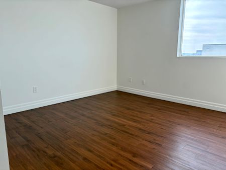 For Lease - 675 RICHMOND Street Unit# 1505, London East, Ontario - Photo 4