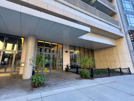 For Lease - 2221 Yonge Street Unit# 5404, Toronto, Ontario - Photo 3