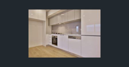 FANTASTIC LOCATION FOR SHOPPING - Photo 3