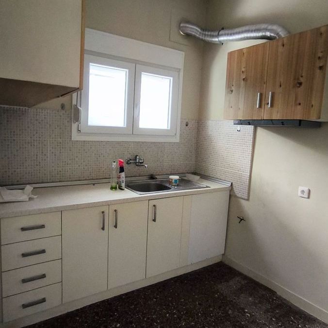 Studio/Γκαρσονιέρα για ενοικίαση Κέντρο (Χαριλάου) - Photo 1