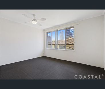 6/34 Genoa Street, Surfers Paradise, Qld 4217 - Photo 1