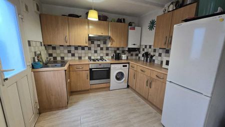 1 bedroom house of multiple occupation to rent - Photo 5