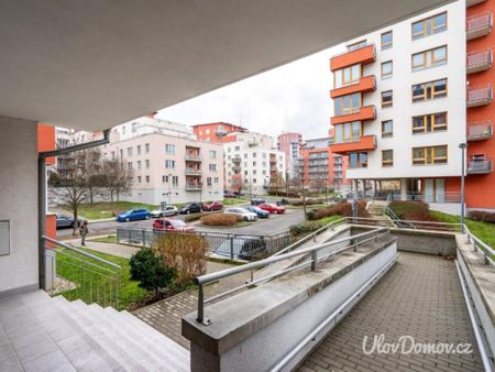 Pronájem bytu 1+kk 33 m2 - Photo 4