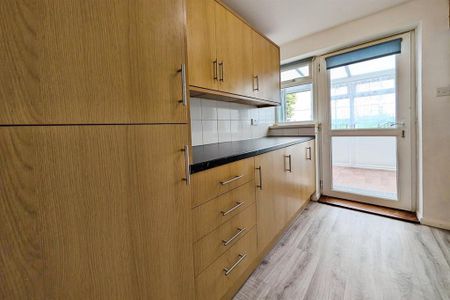 3 bedroom house to rent - Photo 2