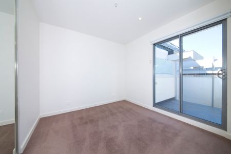 Stylish & So Well Located! - Photo 4