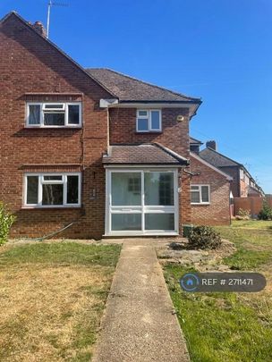 6 bedroom semi-detached house to rent - Photo 1