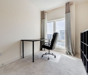 For Lease - 131 Carpaccio Avenue, Vaughan, Ontario - Photo 3