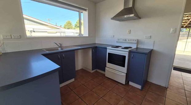 Spacious 3-Bedroom Family Home - Photo 1