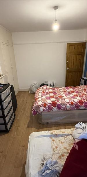 House share to rent - Photo 1