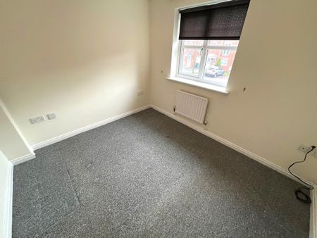 Park Close, Preston - Photo 3