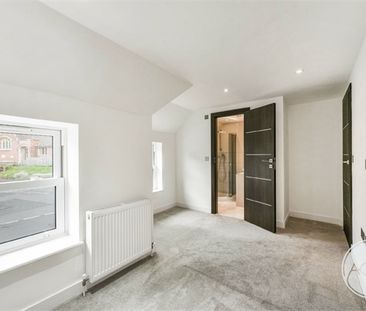 High Street, Green Street Green, Kent, London - Photo 2