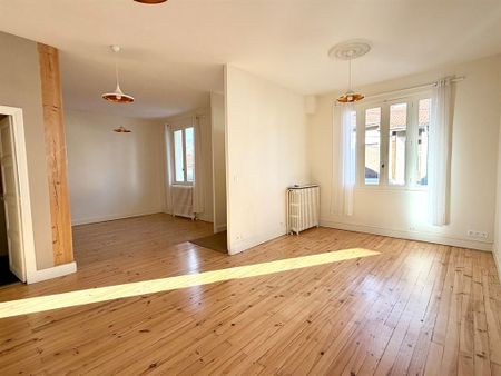 Location Maison 4 pièces 76m² CLERMONT FERRAND 63000 - Photo 2