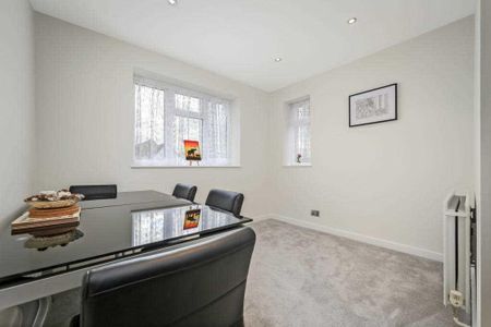3 bedroom maisonette to rent - Photo 3