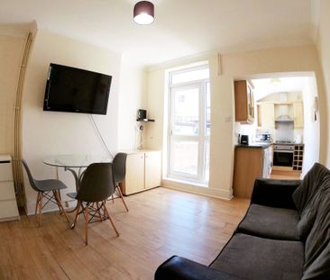 4 Florence Street, Lincoln, Lincolnshire, LN2 5LR - Photo 3