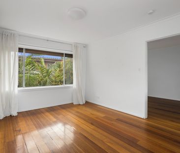 Stylish 1-Bedroom Apartment in the Heart of Empire Street – Comfort... - Photo 1