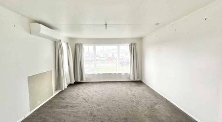 Levin - 4 Bedroom - Photo 4