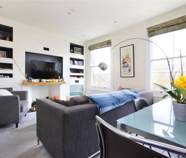 3 bedroom flat in Stockwell - Photo 3