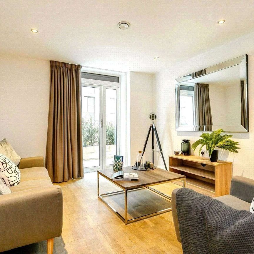 2 BED 1 BATH APARTMENT | AVAILABLE NOW | IN HIGH DEMAND | PARKING AVAILABLE | PRIME LOCATION | 24-HOUR CONCIERGE | RESIDENTS GYM - Photo 1