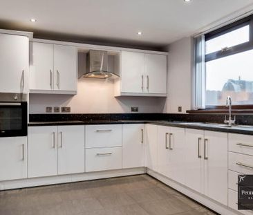 24 Ballywalter Gardens, Bangor, BT19 1QD - Photo 3