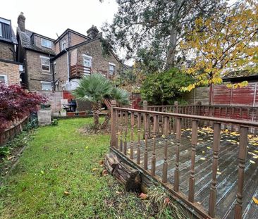 3 bedroom apartment to rent - Photo 4