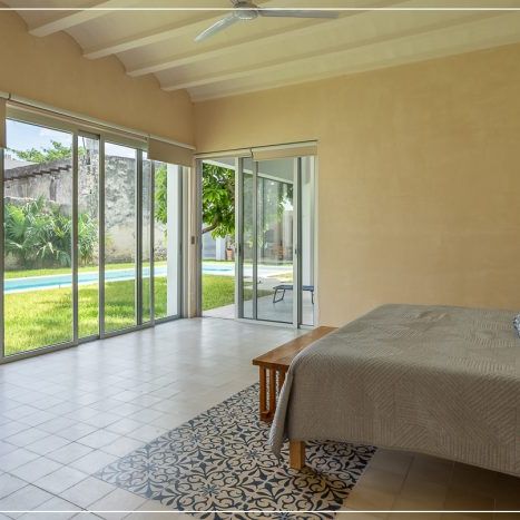 UPSCALE RENTAL HOME WITH GARDEN & POOL IN PRIME MÉRIDA CENTRO LOCATION (YPS-02-0204) - Foto 1