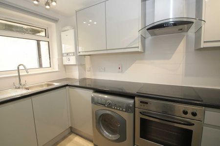 1 bed Maisonette for rent - Photo 3